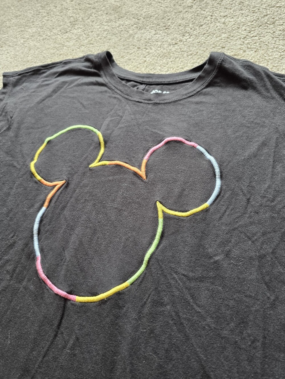 Disney JF 100% Cotton Embroidered Tee Womens Size Medium